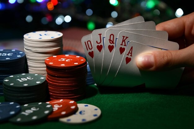 Live Mega Wheel dealer studio with spinning wheel and player interface on situs gila138